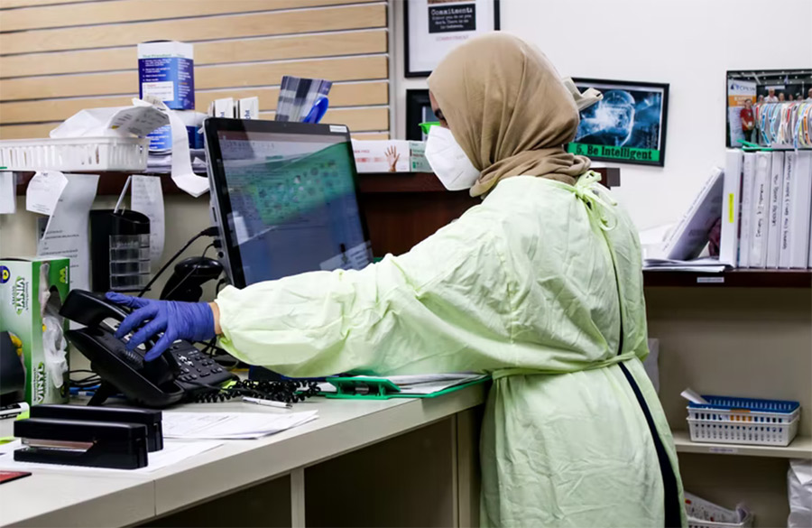 Pharma Worker